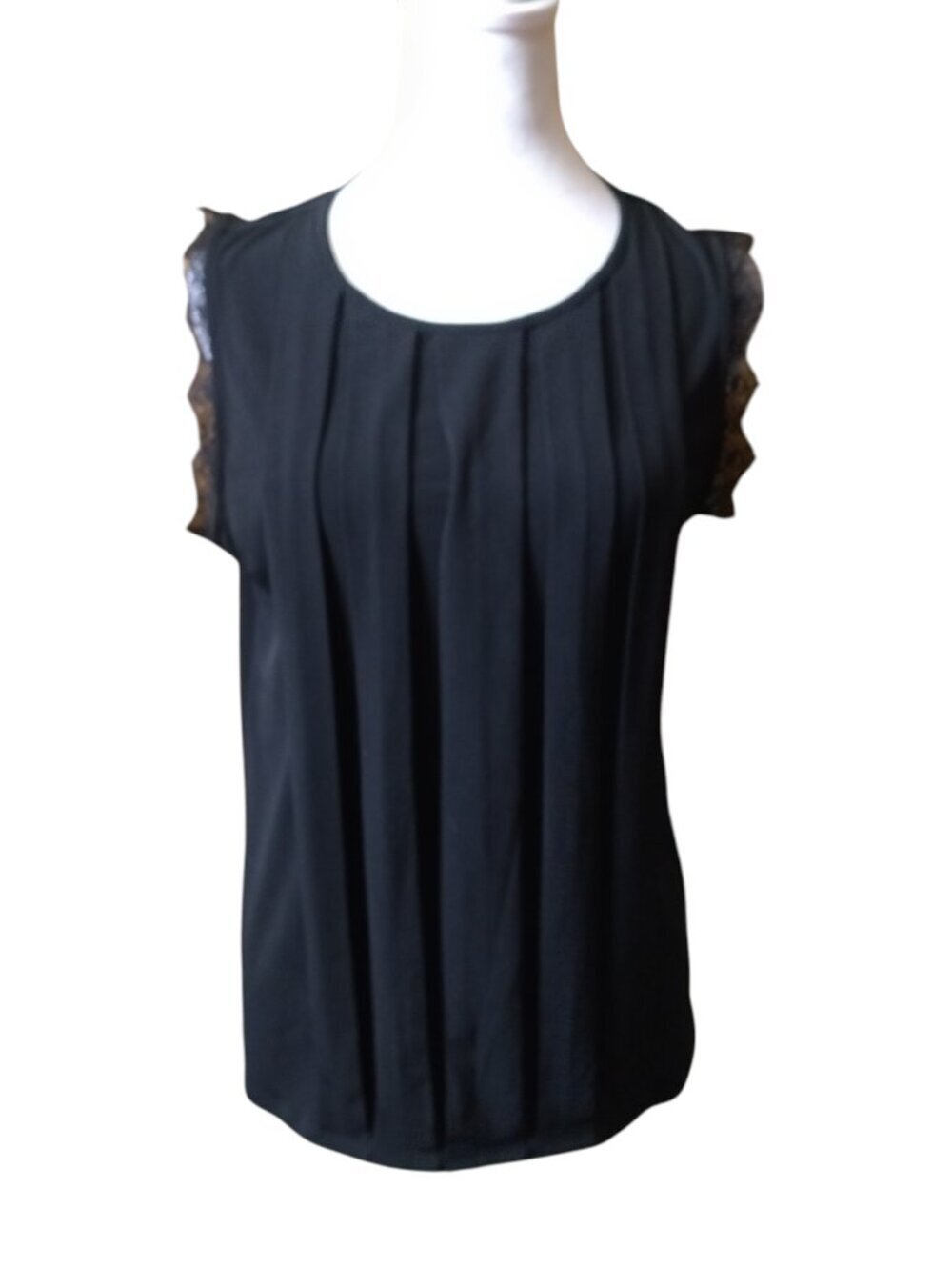 Banana Republic Black Pleated Size Small Pullover Sleeveless Blouse Top